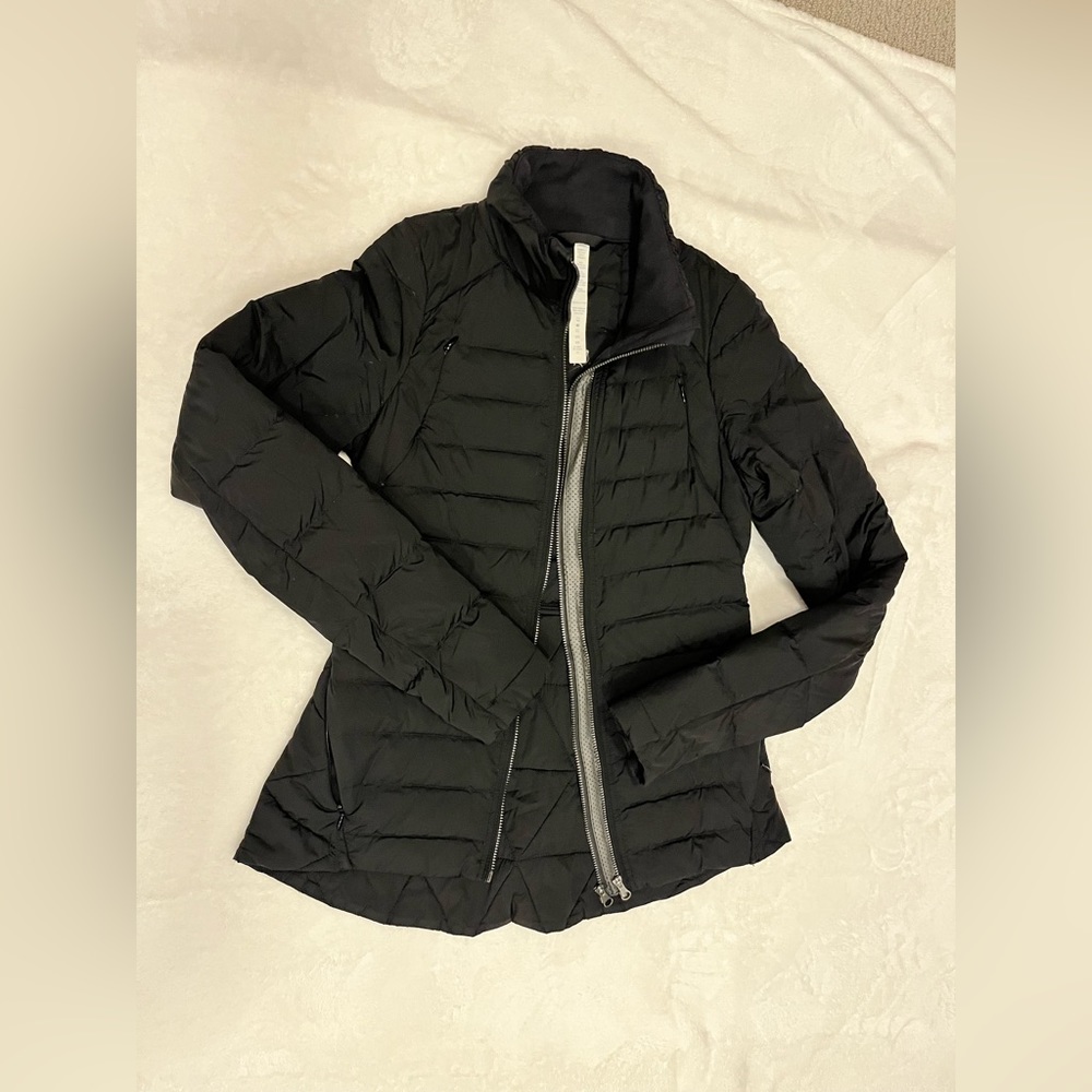 Lululemon puffer jacket size 6